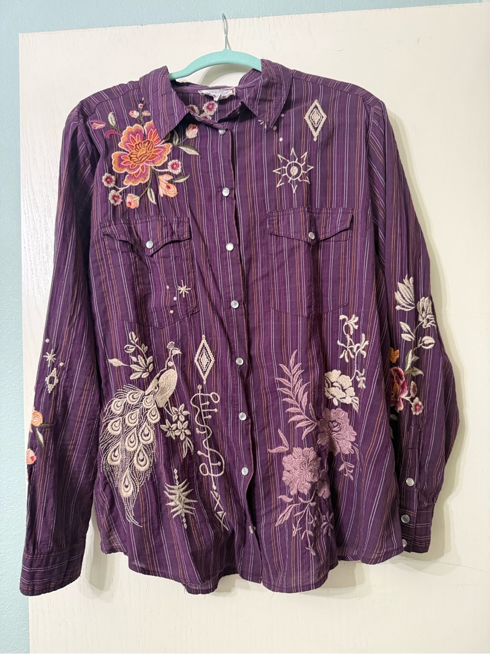 Johnny Was Embroidered Purple Button-Up Shirt with Floral & Peacock Motifs XL